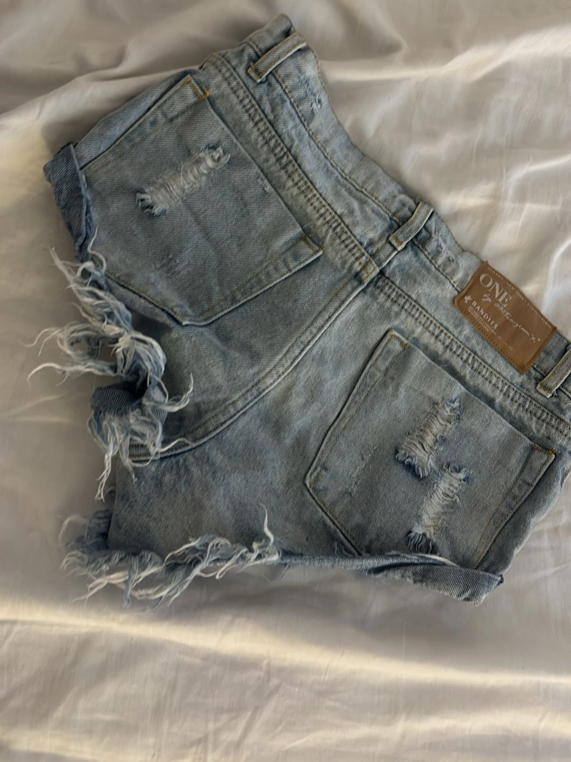 Ljusblå slitna jeansshorts One Teaspoon - 3