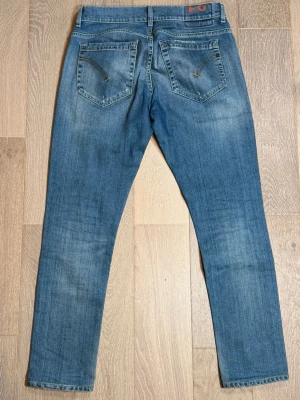 Dondup George - W34 längd 103cm