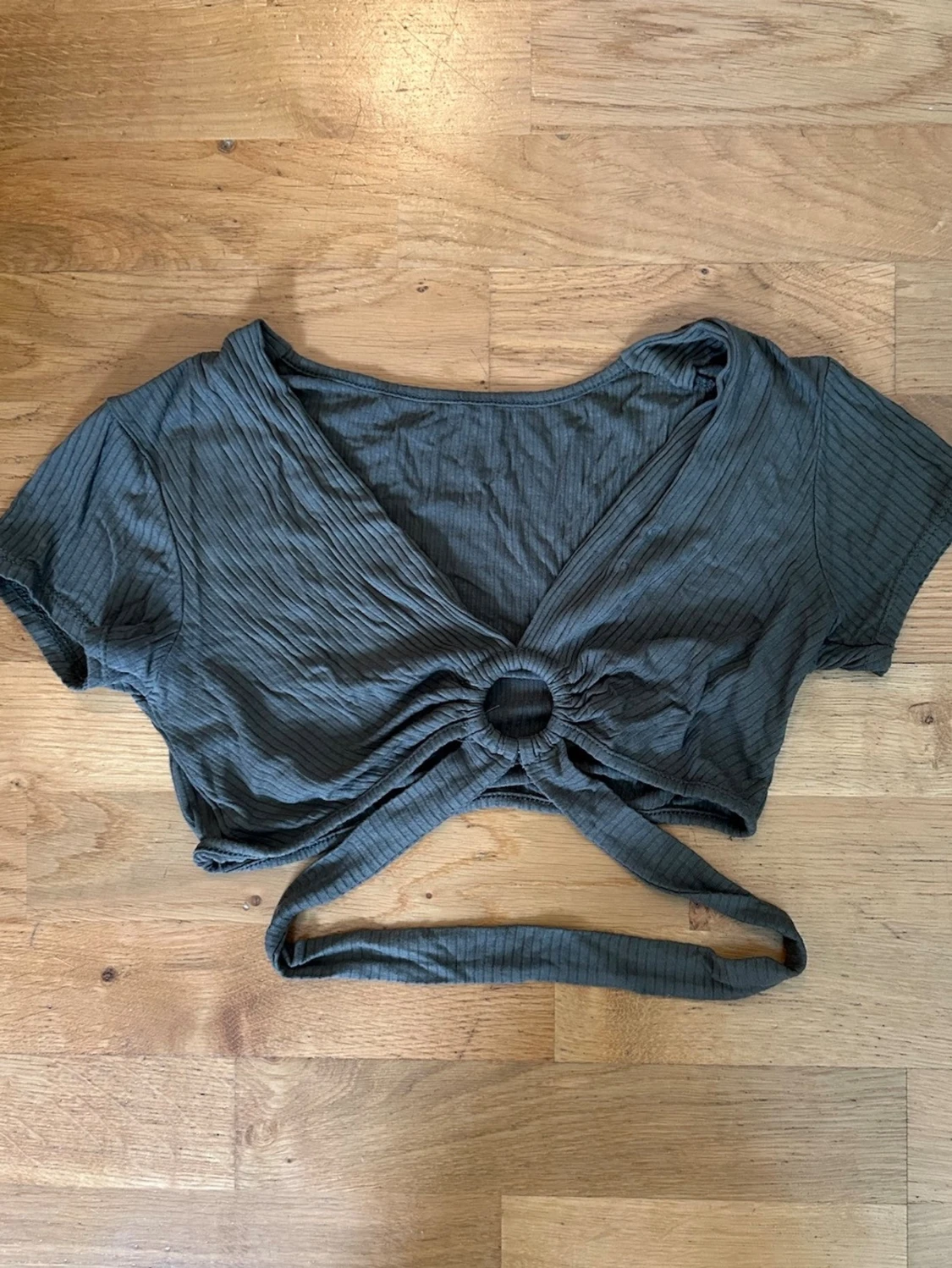 Grön croppad topp