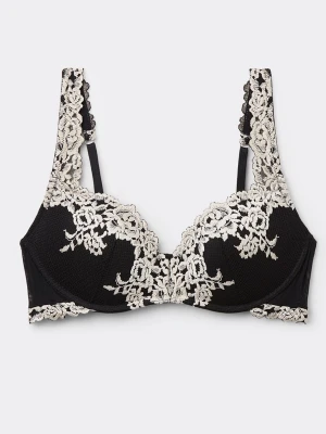 Svart spets-bh från intimissimi  - Snygg svart bh från intimissimi, endast provar helt ny annars!!🫰🏽