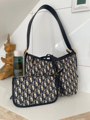 Handväska  - Handväska, helt ny! 