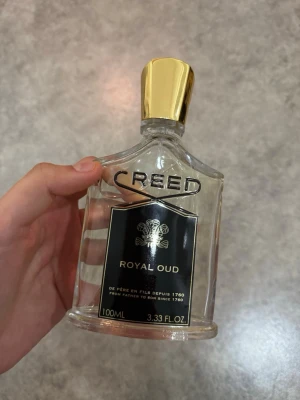 Creed Royal Oud parfym 100ml - Creed Royal Oud 100ml oanvänd utan box. Hör av dig vid intresse 💕