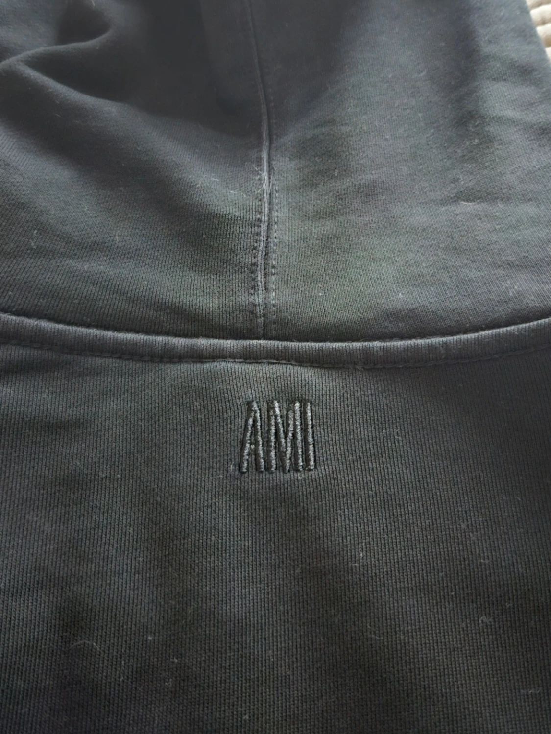 Svart zip up hoodie från Ami Paris - 3