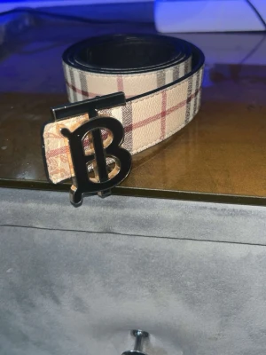 Burberry bälte  - Helt ny 
