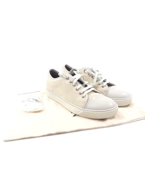 Lanvin Toe Cap Sneakers  - •The Shoes has been gently used and is in very good condition, comes with dustbag and extra laces •Size: 43 •Color: Cream •Retail price: 5000SEK •Insole: 