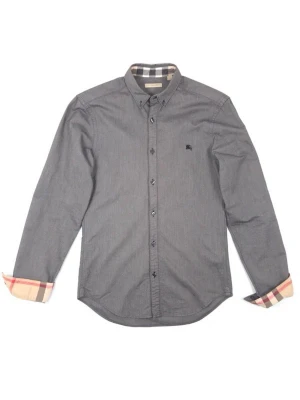 Burberry Check Shirt - •The Shirt has been gently used and ia in very good condition •Size: XS •Color: Grey •Retail price: 6000SEK •Pit to Pit: 47cm Length: 73cm