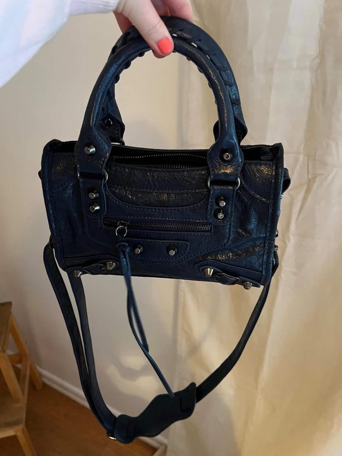 Mörkblå söt väska  - 1