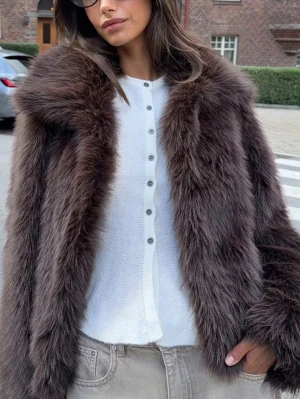 jacka - populära fuskpälsjackan från Gina, väldigt bra skick