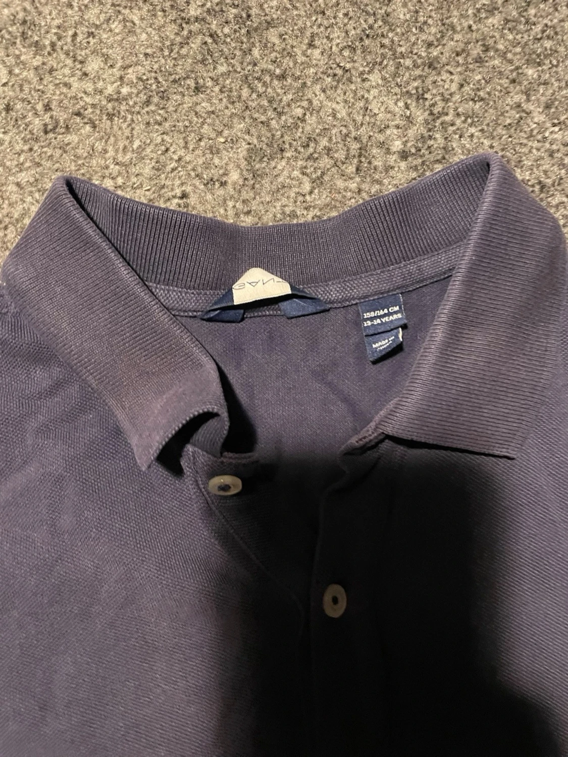 Mörkblå pikétröja från Gant - 1