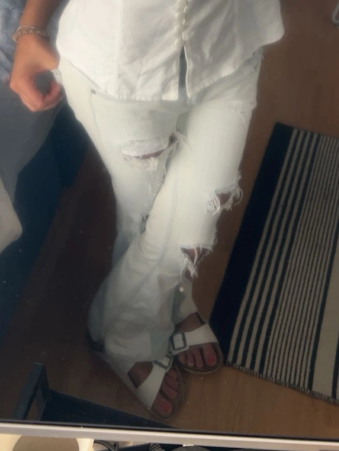 Ljusblå slitna bootcut jeans - 2