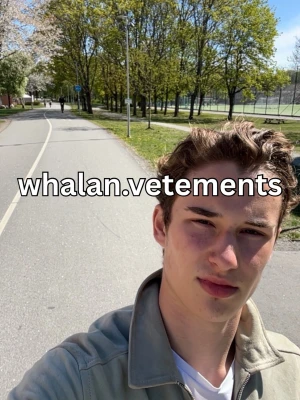 BRA ATT VETA - WHALAN.VETEMENTS - 📦Vid köp av en produkt över 600 Kr fraktas det alltid i box! 📦   📏Jag löser gärna mått på grejer men vill ofta veta hur tex långa ni är för att veta om det är värt att mäta för mig 📐✌️  🚚 Frakt skickas oftast på tisdagar eller fredagar men försöker såklart frakta så snabb som möjligt🚚   ☹️Som säljare är det väldigt drygt ifall ni köpare lämnar ett dåligt omdöme för ingen anledning, Om det skulle nu vara något fel så snacka gärna med mig så kan vi prata om en lösning! 😁  Träffas gärna i Karlskrona📍