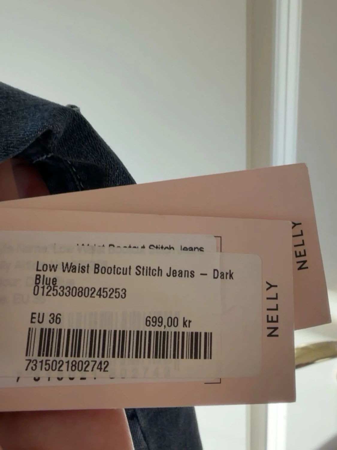 Blå bootcut jeans från Nelly  - 2