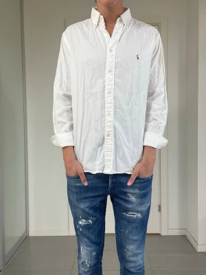 Polo Ralph Lauren skjorta  - Säljer nu denna Polo Ralph Lauren skjorta, skriv för fler bilder/frågor🙌🏼