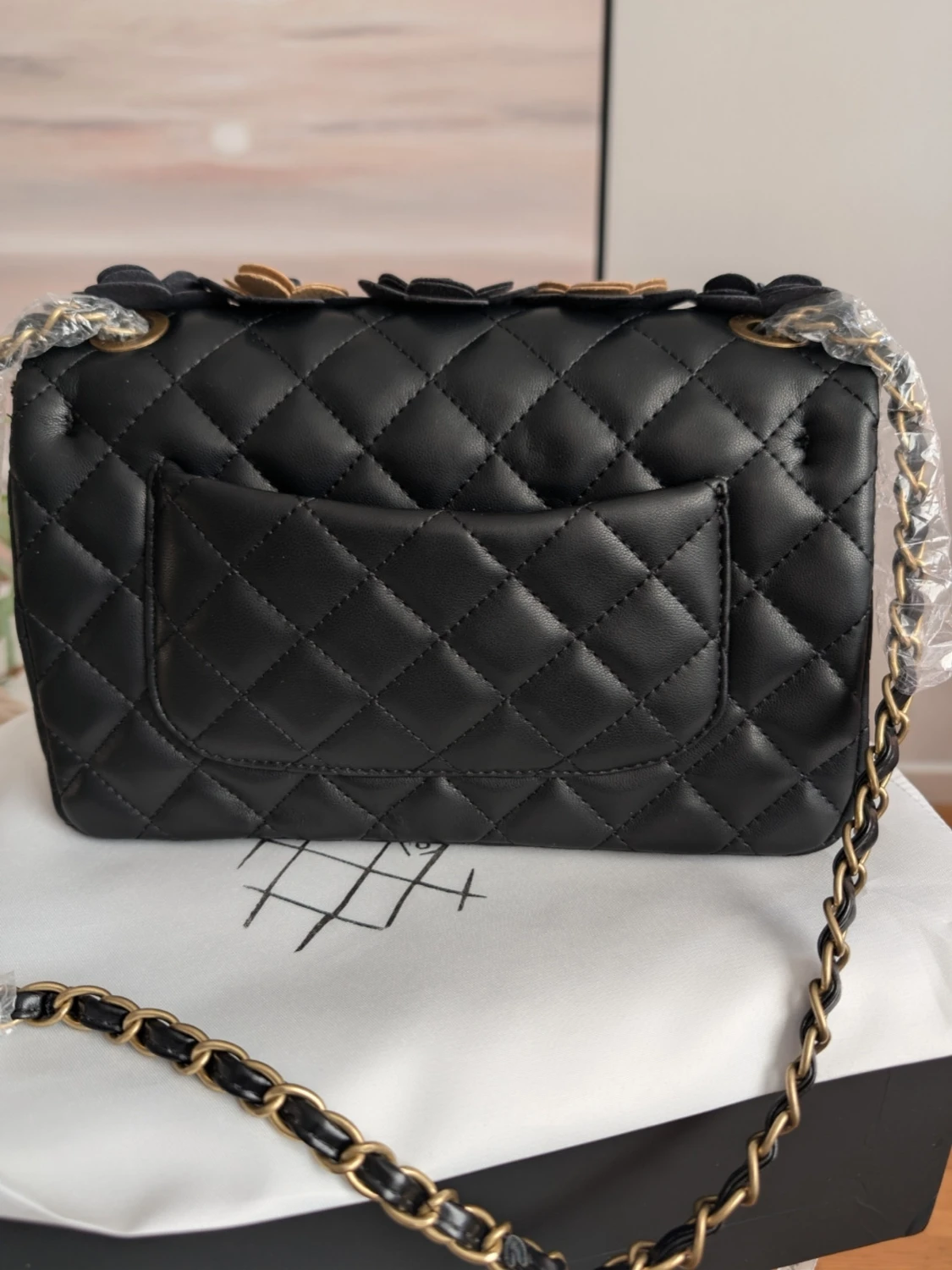 ChaneI 💎 Camellia Flap Bag. - 6