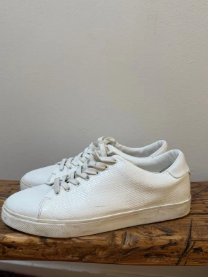 Zara skor  - Vita låga skor från Zara i storlek 44
