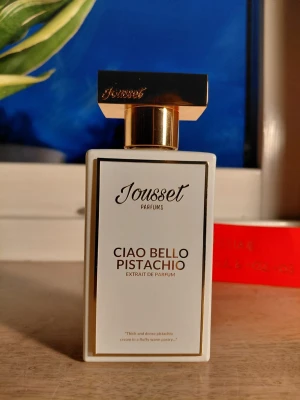 Jousset Ciao bello Pistachio - Säljer Jousset Ciao bello Pistachio för 1200 kr. Pris kan diskuteras! 48/50 ml. Kan även byta.