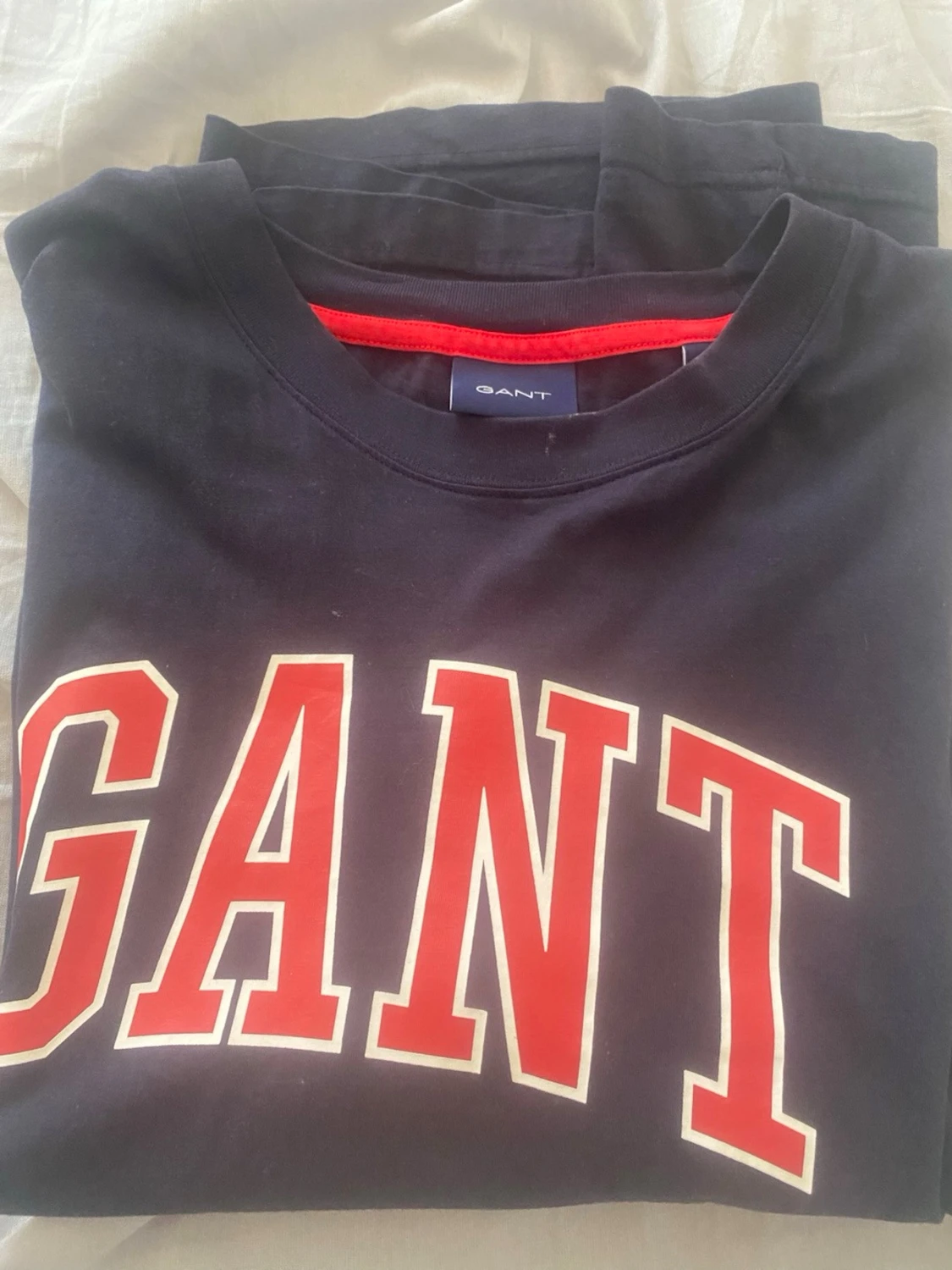 Svart GANT t-shirt med röd logga