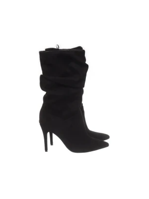 Svarta stövletter med klack från Tiamo  - Snygga svarta stövletter med klack i storlek 38 från Tiamo💗