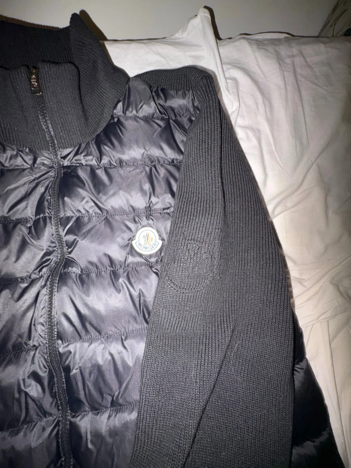 Svart dunväst från Moncler - 1