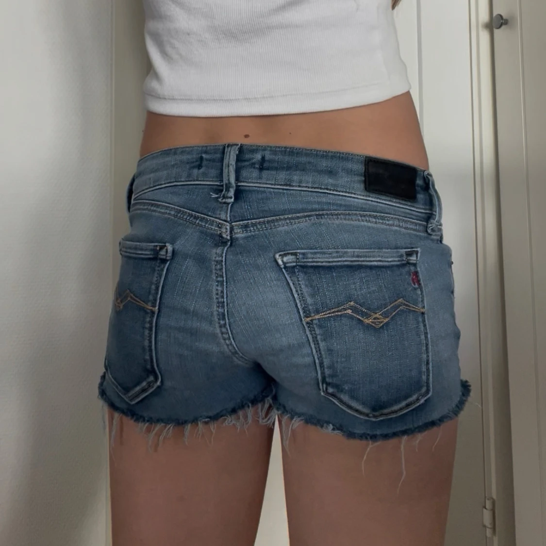 Blå jeansshorts från Replay - 2