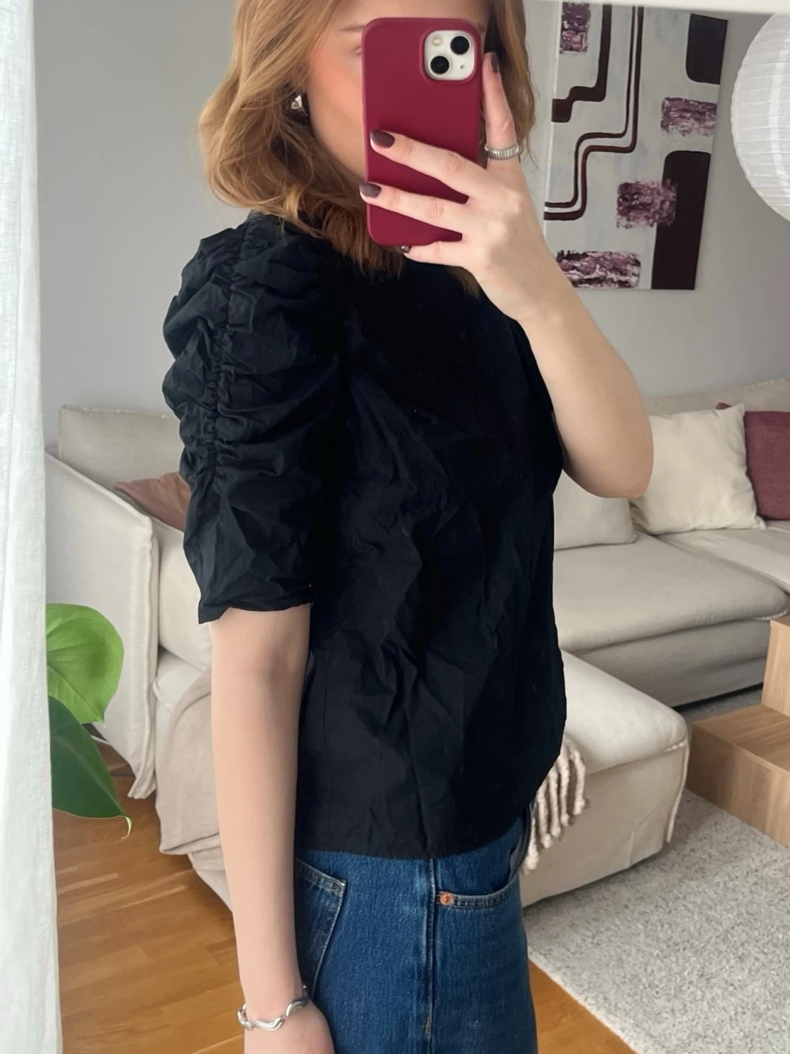 Svart topp med puffärm - 1