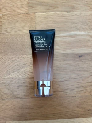 Estee Lauder cleansing gel  - Estee Lauder advanced cleansing gel, nypris ca 500