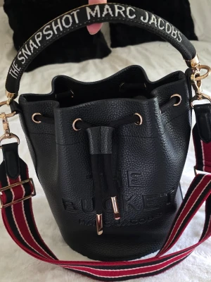 Bucketbag  - En Bucketbag i fint skick 🌿 