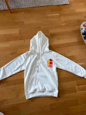 Casa Blanca hoodie  - Helt ny säljer för den var för liten 