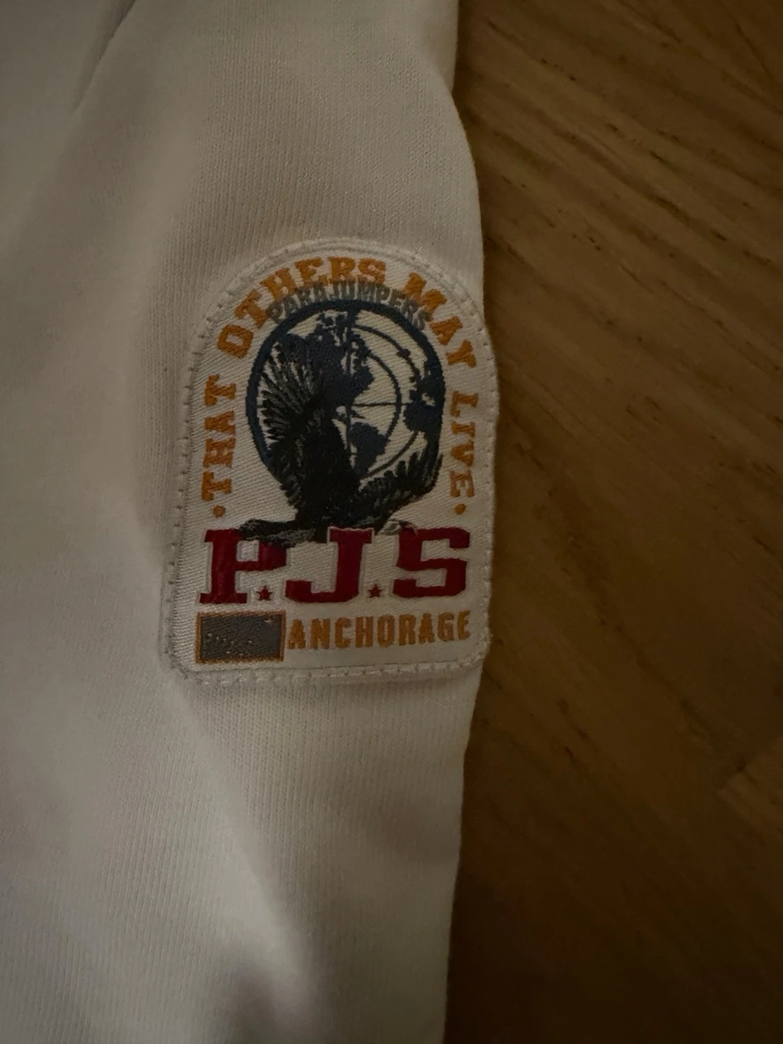 Vit sweatshirt från parajumpers  - 3