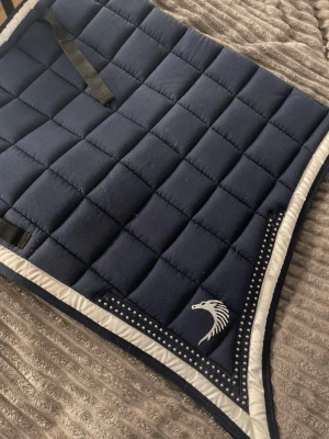 Schabrak - Jätte bra skick strl full dressyr 