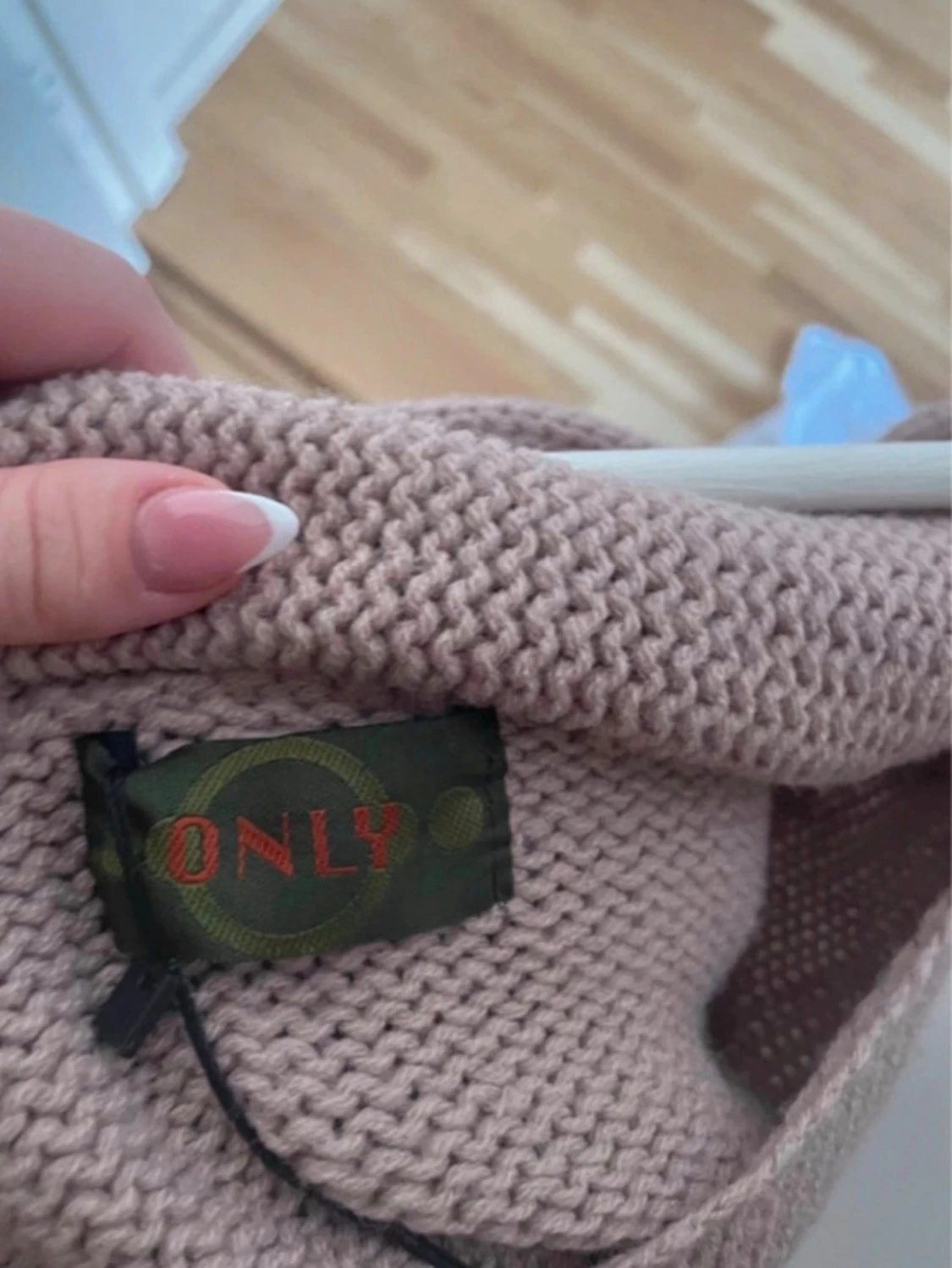 Beige stickad tröja från ONLY - 2