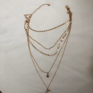 Halsband  - Ett halsband från forever21. Köparen står för frakten💖