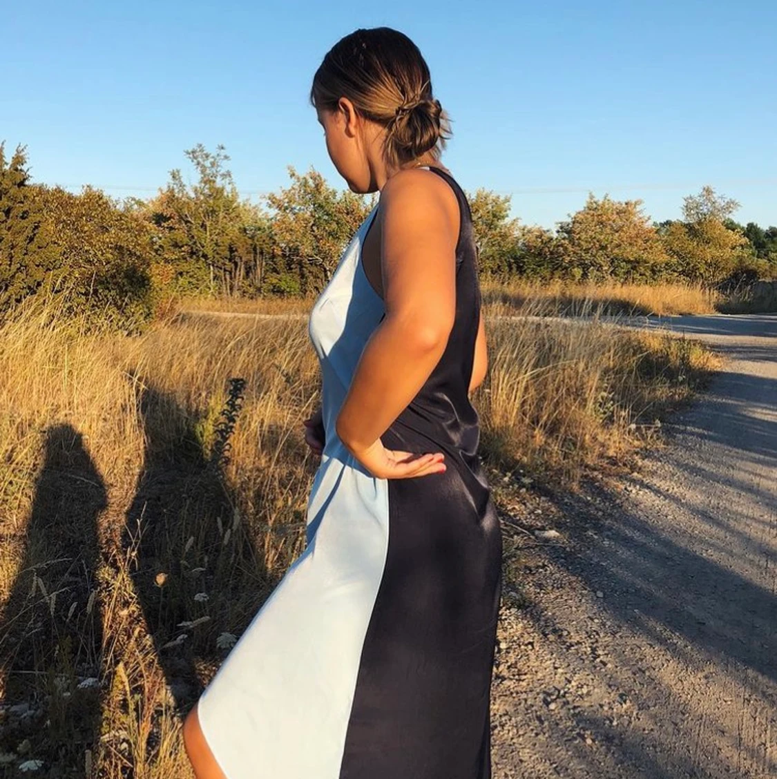 Tvåfärgad klänning  - 91