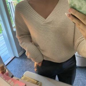 Stickad tröja - Superfin och skön stickad tröja från .objekt. Storlek xs ock säljer för 150kr 