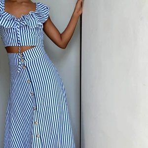 Sommar set 🤍✨🦋 - Säljer en favorit från min closet🥰 den är så himla fin och skön i materialet, det är ett set som är perfekt att ha när man vill vara fin men låta kroppen andas. Säljer pga inte så mkt användning så den är i bra skick 😍💙