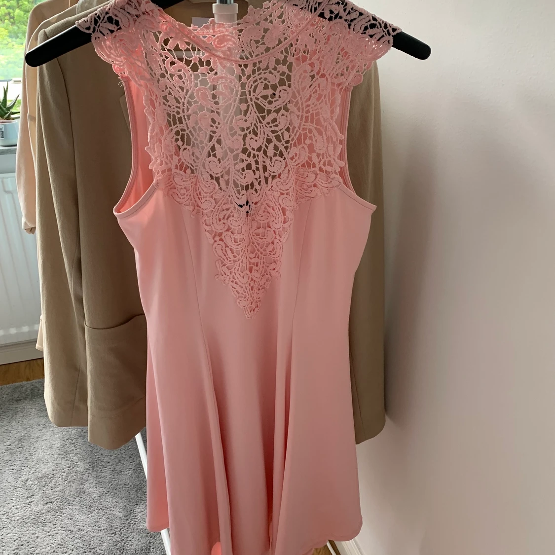 Rosa klänning från bubbleroom