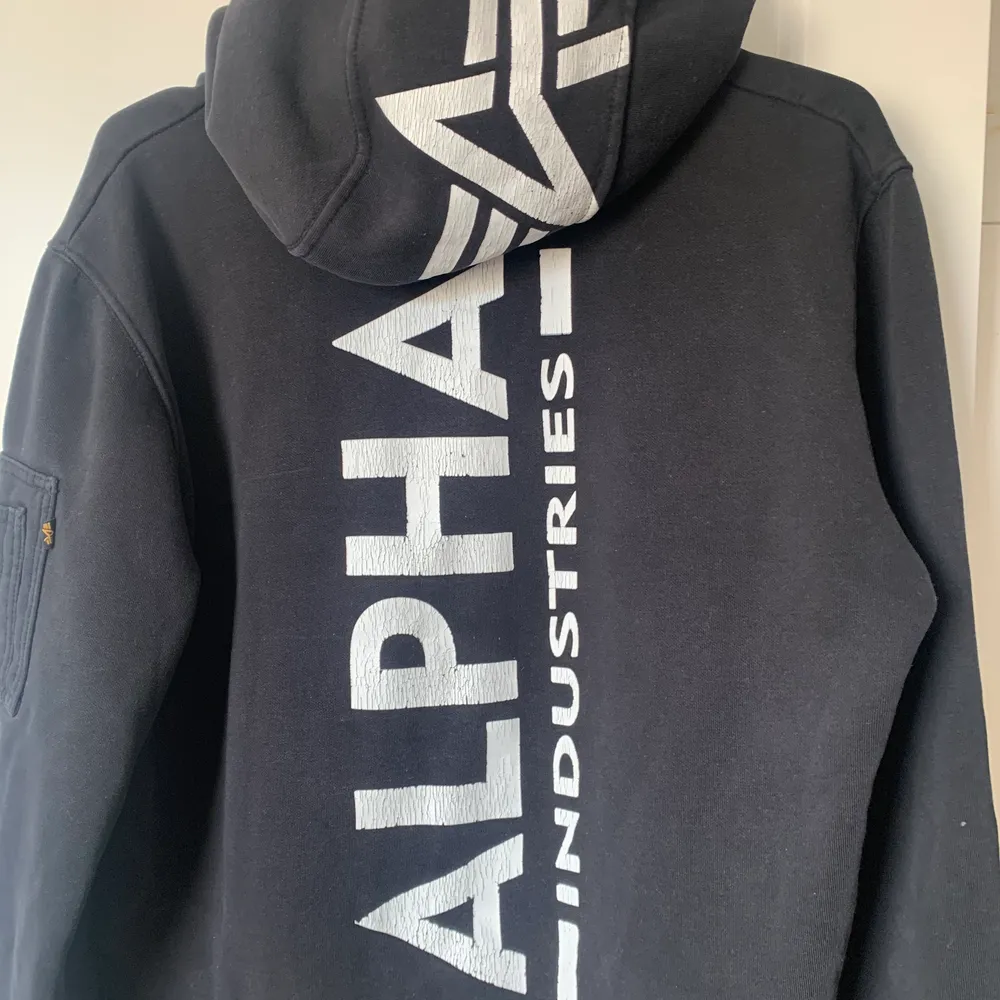 Alpha hoodie storlek M . Hoodies.