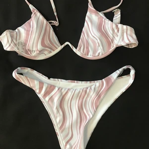 SHEIN bikini - Jätte fin bikini från shein. Endast testade så jätte fint skick. Storlek M men passar S-M. Om flera är intresserade blir det budgivning