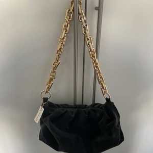 Svart väska - Aldrig använd 