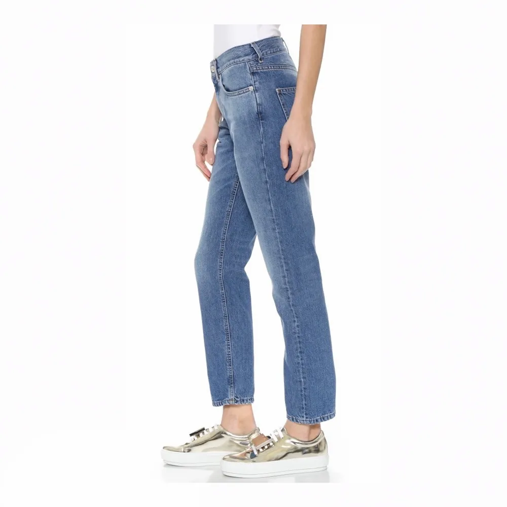 Oanvända jeans från Acne Studios i modellen Boy Vintage. Kan skicka fler bilder vid intresse. Nypris ca 2000 kr. Skickar spårbart med PostNord!. Jeans & Byxor.