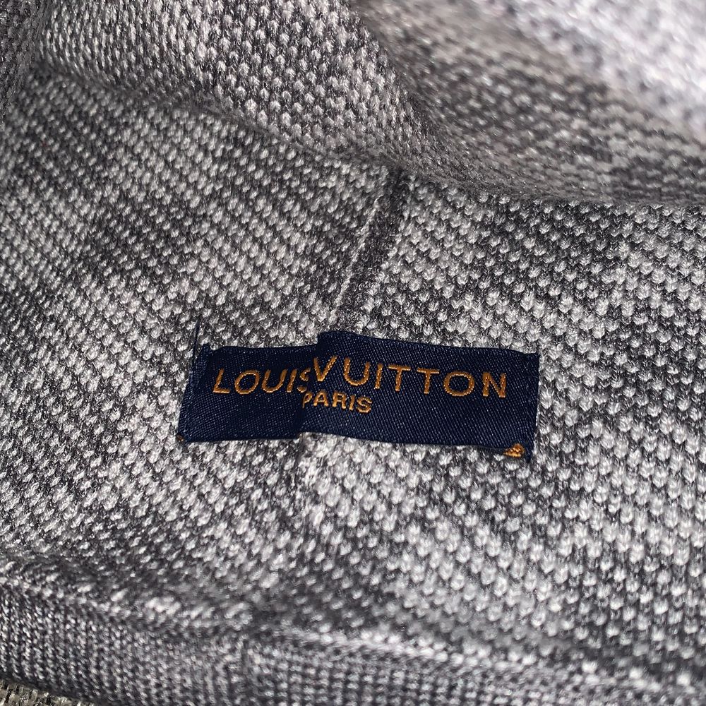 Louis Vuitton mössa grå