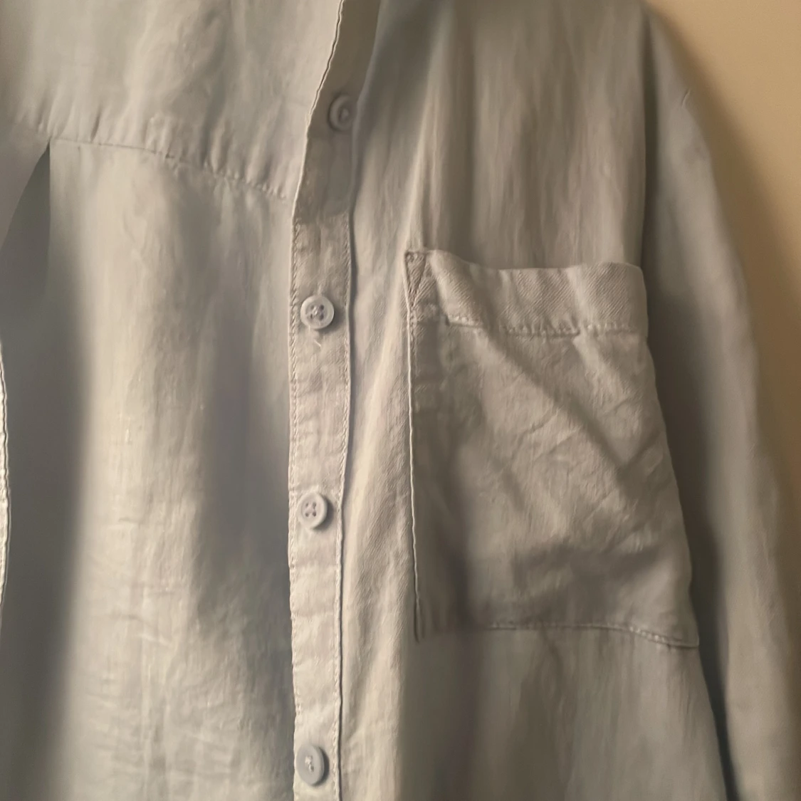 Ljusblå skjorta  - 91