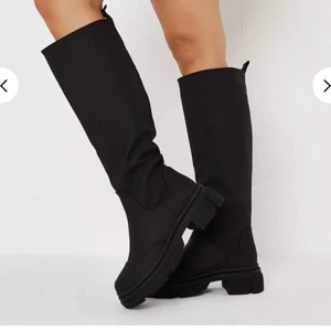 Missguided boots - Stövlar från Missguided (storlek 40). Helt nya samt aldrig använda, har dock ångrat mig och frakten är dyr så säljer de istället. (Är 1,71 cm lång). Köpta för 400kr på Missguideds hemsida. Möts endast upp (Stockholm)!