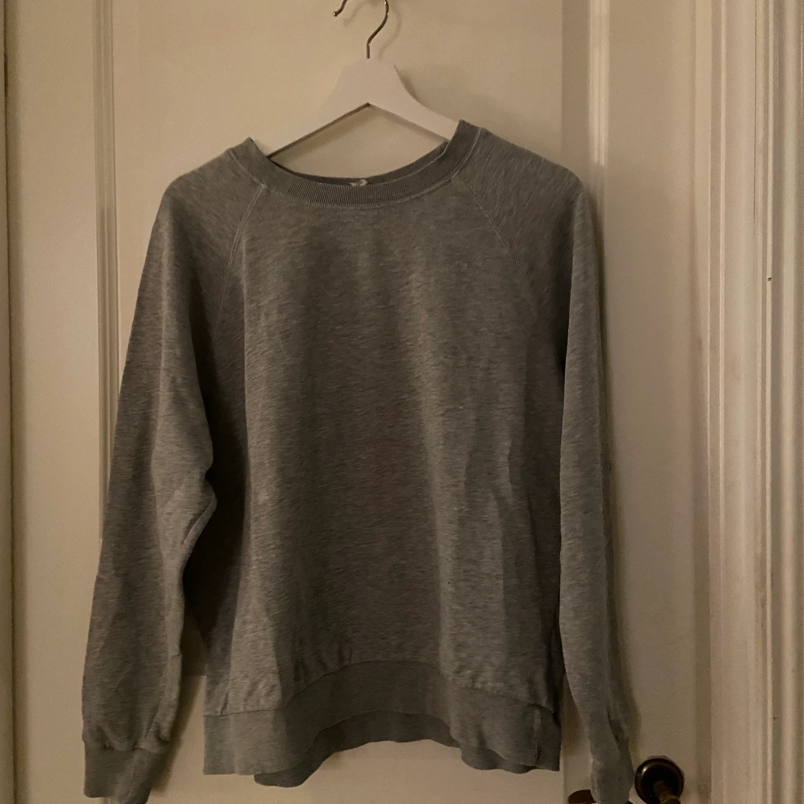 Grå sweatshirt från HM