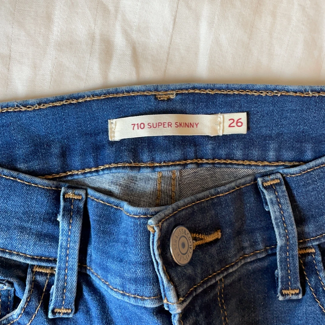 Levi’s jeans - 91
