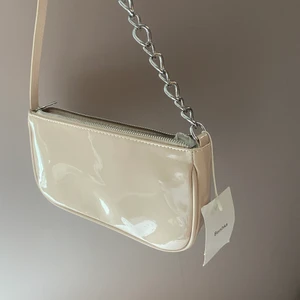 Ny väska  - Helt ny väska från Bershka 