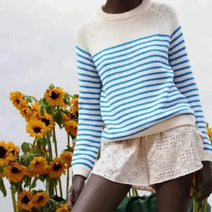 slutsåld zara tröja  - Funderar på att Sälja denna slutsålda zara tröja ! storlek S ❤️