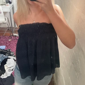 Glittrig kjol/top -  glittrig kjol från zara barn, går även att använda som topp perfekt till fest!👌🏽💕✨