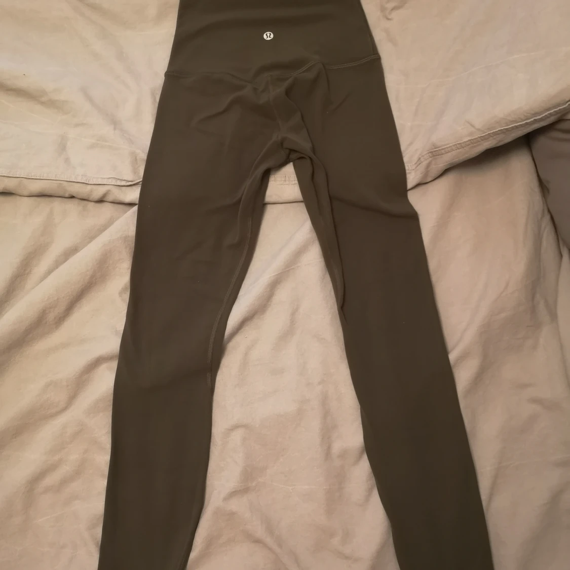 Lululemon Align Tights xs/2 khaki