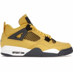 Jordan 4 lighting - Tjena säljer mina Jordan 4 lightning  Storlekar 42,5 och 45 Helt nya og all kvitto Ta båda för 5000 eller styck 2600